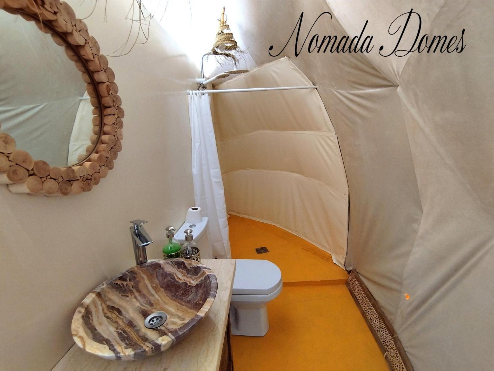 ホテル Nomada Domes Camp With Airco メルズーガ エクステリア 写真